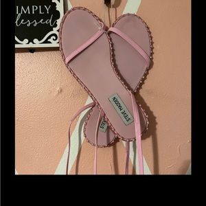 💖 Pink Steve Madden Wrap Up Sandals